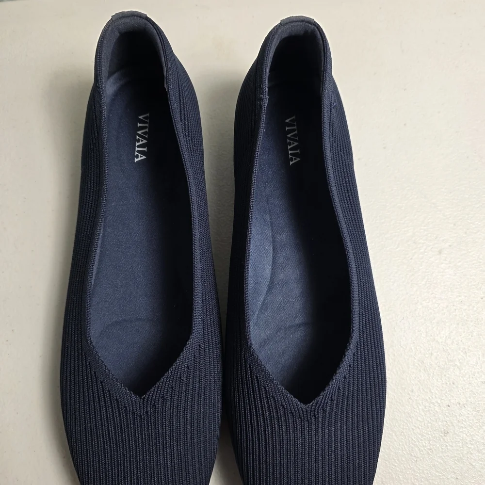 Vivaia Margot 2.0 Square Toe V-Cut Women's  Size 9.5   Ballet Flats Blue
